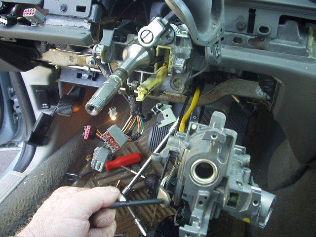 Steering Column Repair: Steering Column in an F-250, turn signal switch, ford f 250