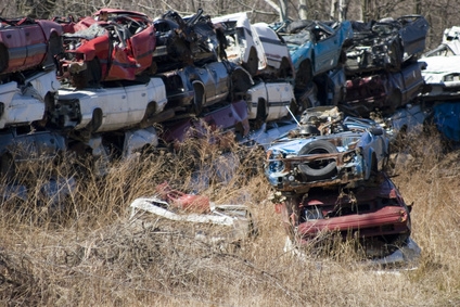 How to Buy a Car at a Junkyard