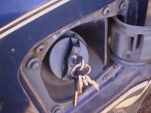 How to Remove a Locking Gas Cap