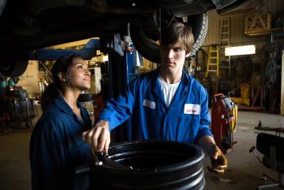 How to Change Gear Oil in a Dodge RAM 1500