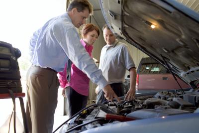 How to Replace the Fuel Filter on a 2003 Buick LeSabre