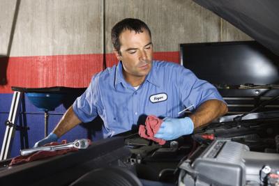 How to Change the Air Filter on a Honda Accord