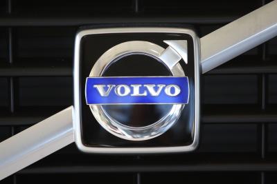 How to Reset a Volvo Computer