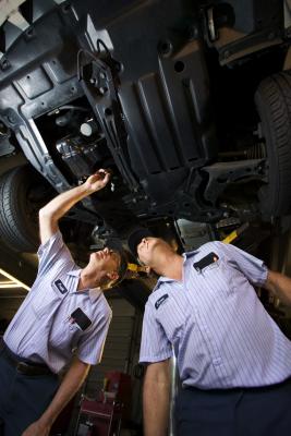 How to Unstop a Car Gas Tank Vent