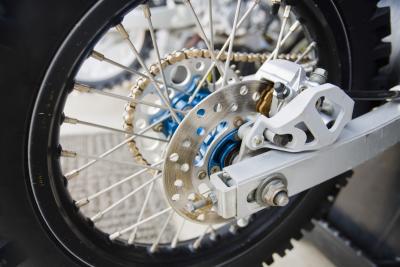 How to Figure a Final Drive Ratio of a Chain Drive