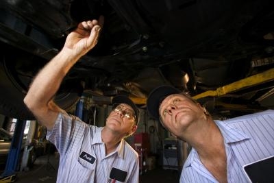 How to Replace the Rear Brakes on a Silverado 1500