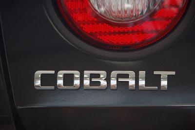 How to Change the Thermostat in a Cobalt