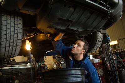 How to Troubleshoot a Power Steering Leak on an Audi A4