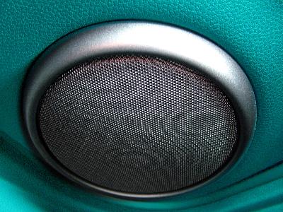 How to Replace the Speakers on a Jeep Compass