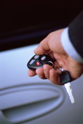 How to Reset the Remote Key Fob on a Ford