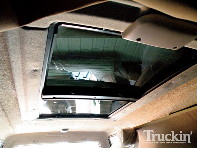 2008 Ford F450 Super Duty Buildup - Inside Look At The SEMA Crunch