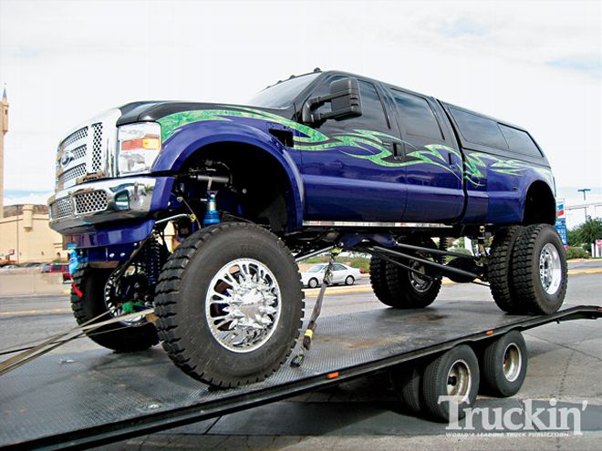 2008 Ford F450 Super Duty Buildup - Inside Look At The SEMA Crunch