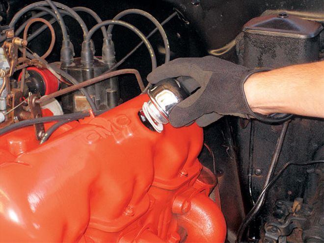 Engine Cleaning on a 1962 GMC Pickup - Spit Spine For An Old Clunker