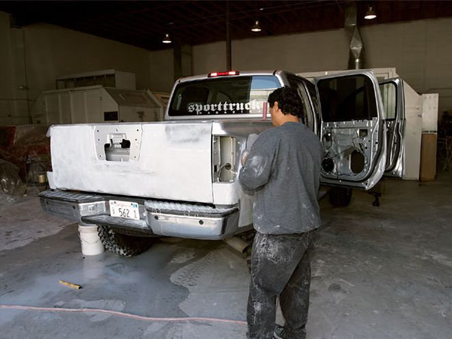 Nissan Titan Custom Paint Job - Musso Paints The Titan