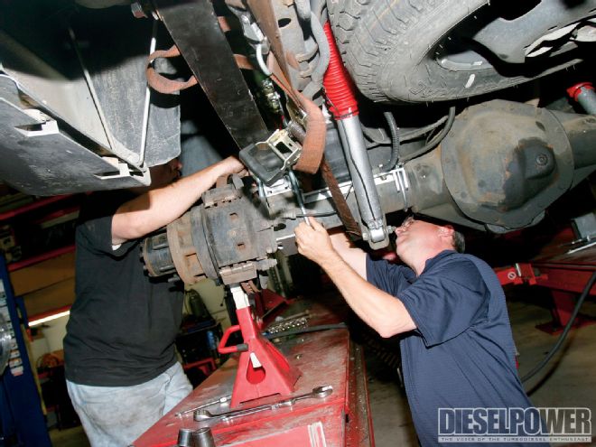 2005 Dodge Ram 3500: Air Suspension Install