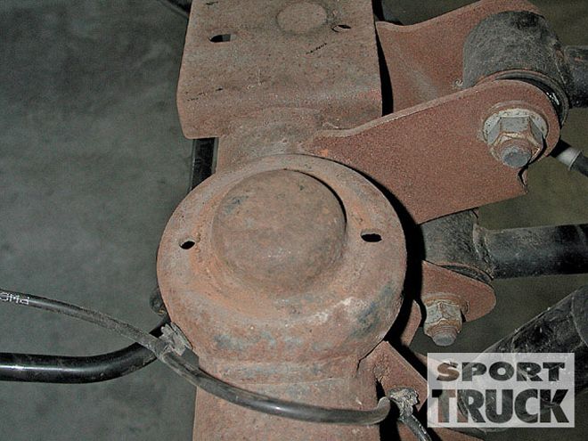 2009 Dodge Ram Adjustable Suspension System - Bringing Down The Ram