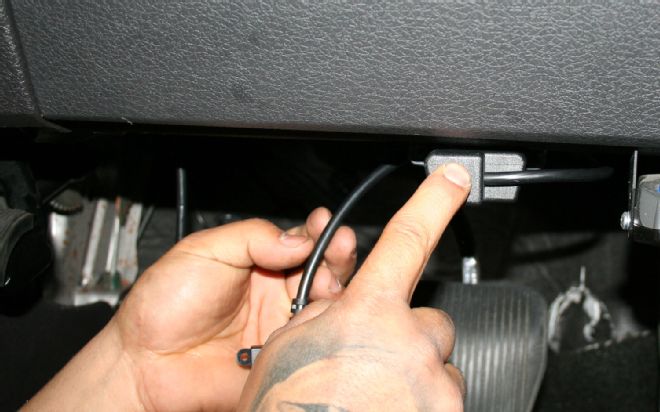 DIY Tech: Bully Dogs Triple Dog GT Gas Tuner on a 2011 Ford F-150 EcoBoost