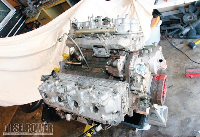 6.6L Duramax Diesel Engine Rebuild - 6.6L Duramax Driveway Rebuild