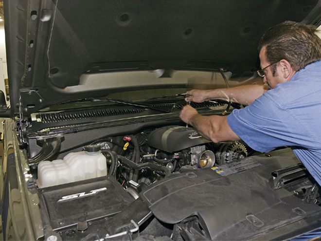 2006 Chevrolet Silverado Project - Stealth Bomber, Part 1 - Supercharger -  Quiet Thunder