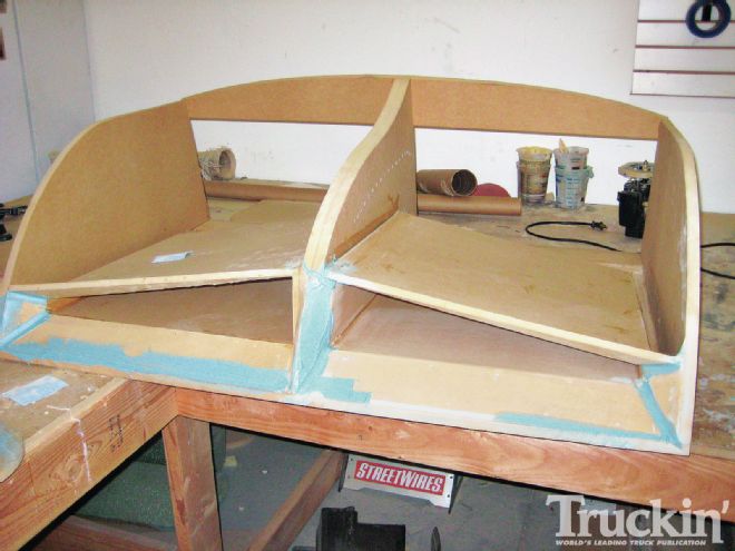 Building a Fiberglass Subwoofer Enclosure - How Its Done