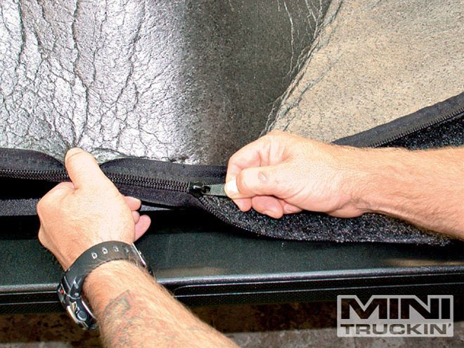 BedRug Install on a 2007 Toyota Tacoma - Make Your Bed