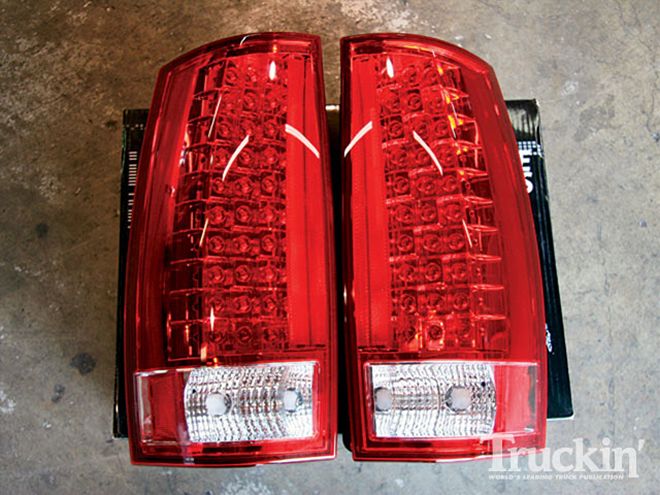 2008 GMC Yukon LED Taillights Installation - Lightin Up The Night